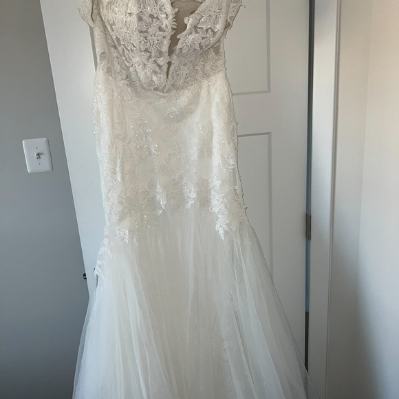 Justin Alexander Wedding Dress - Picture 5 of 6